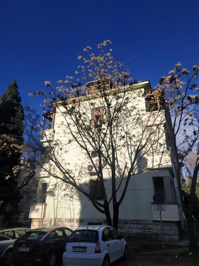 Apartamento Podgorica Center Exterior foto