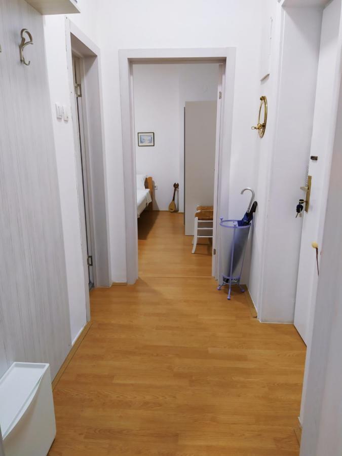 Apartamento Podgorica Center Exterior foto